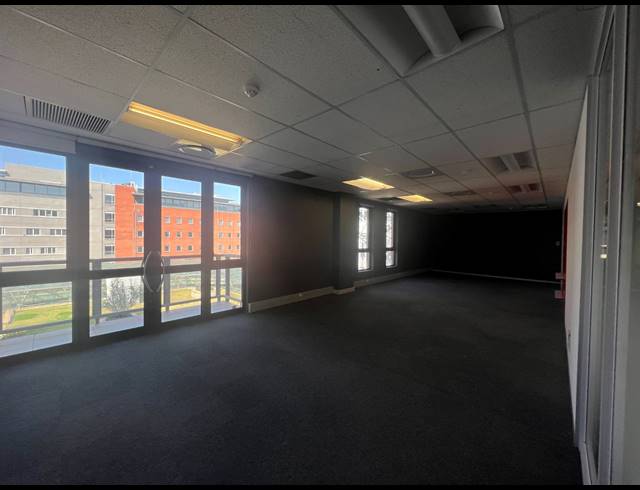 631M² OFFICE TO LET IN MELROSE ARCH